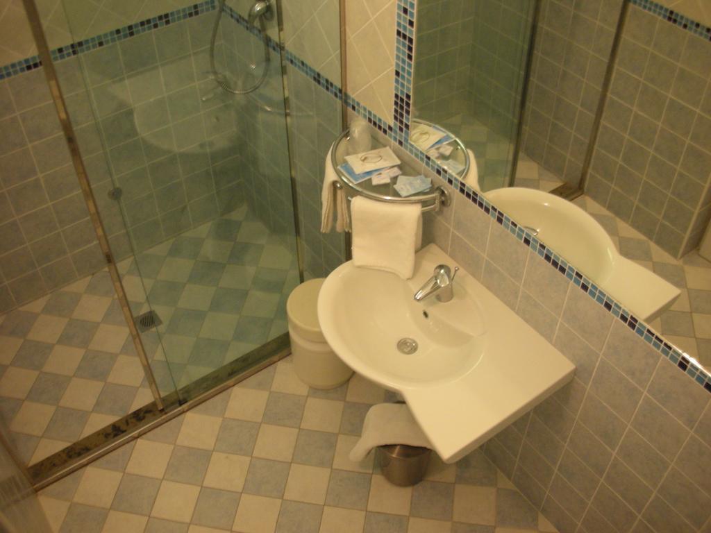 Elisabetta Hotel チェゼナーティコ 部屋 写真