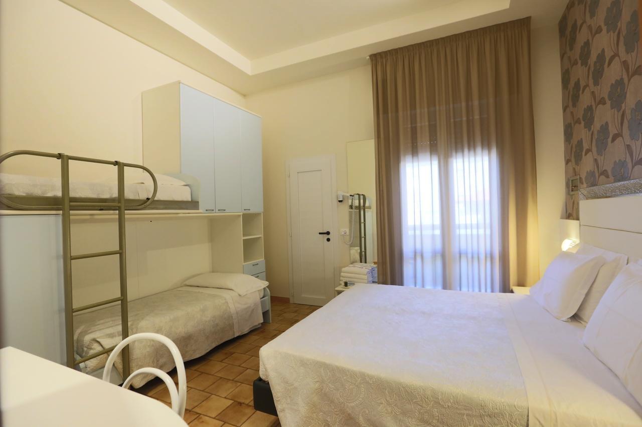 Elisabetta Hotel チェゼナーティコ エクステリア 写真