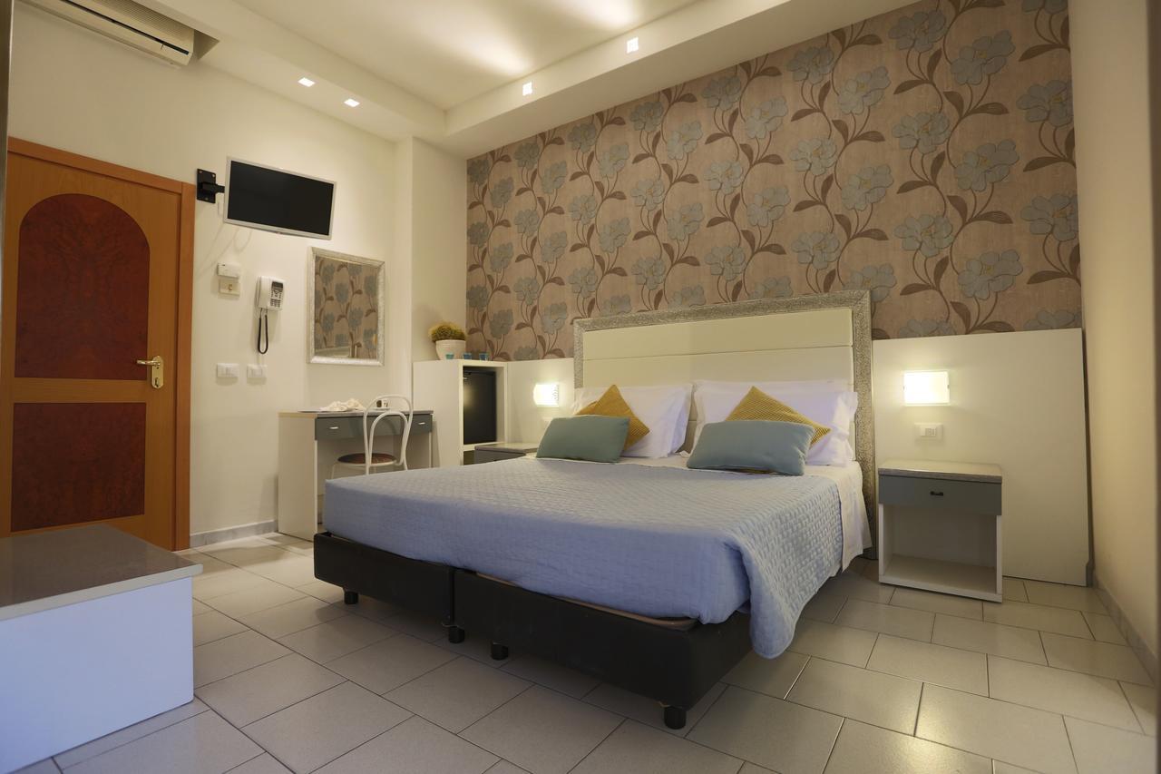 Elisabetta Hotel チェゼナーティコ エクステリア 写真