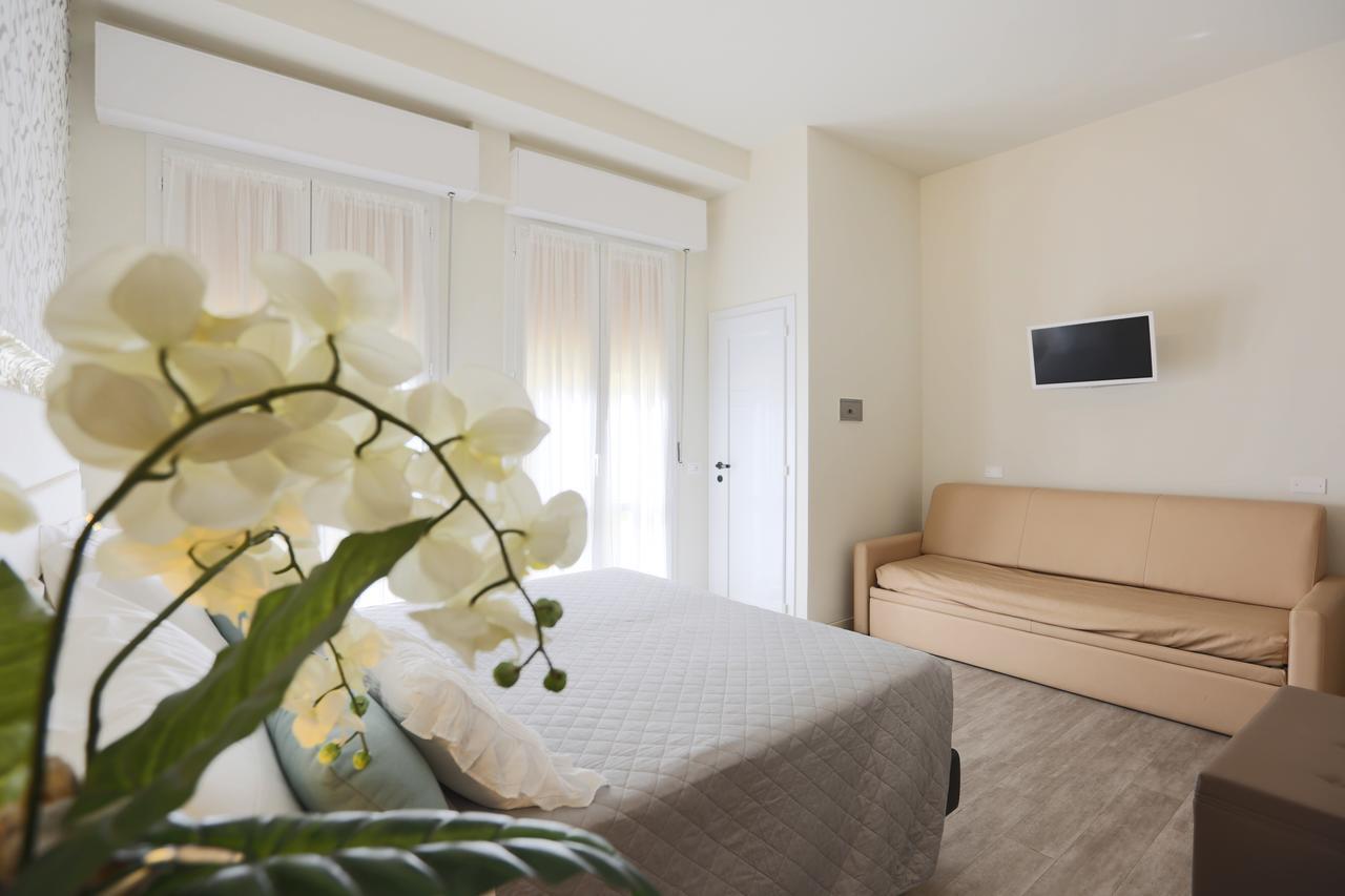 Elisabetta Hotel チェゼナーティコ エクステリア 写真