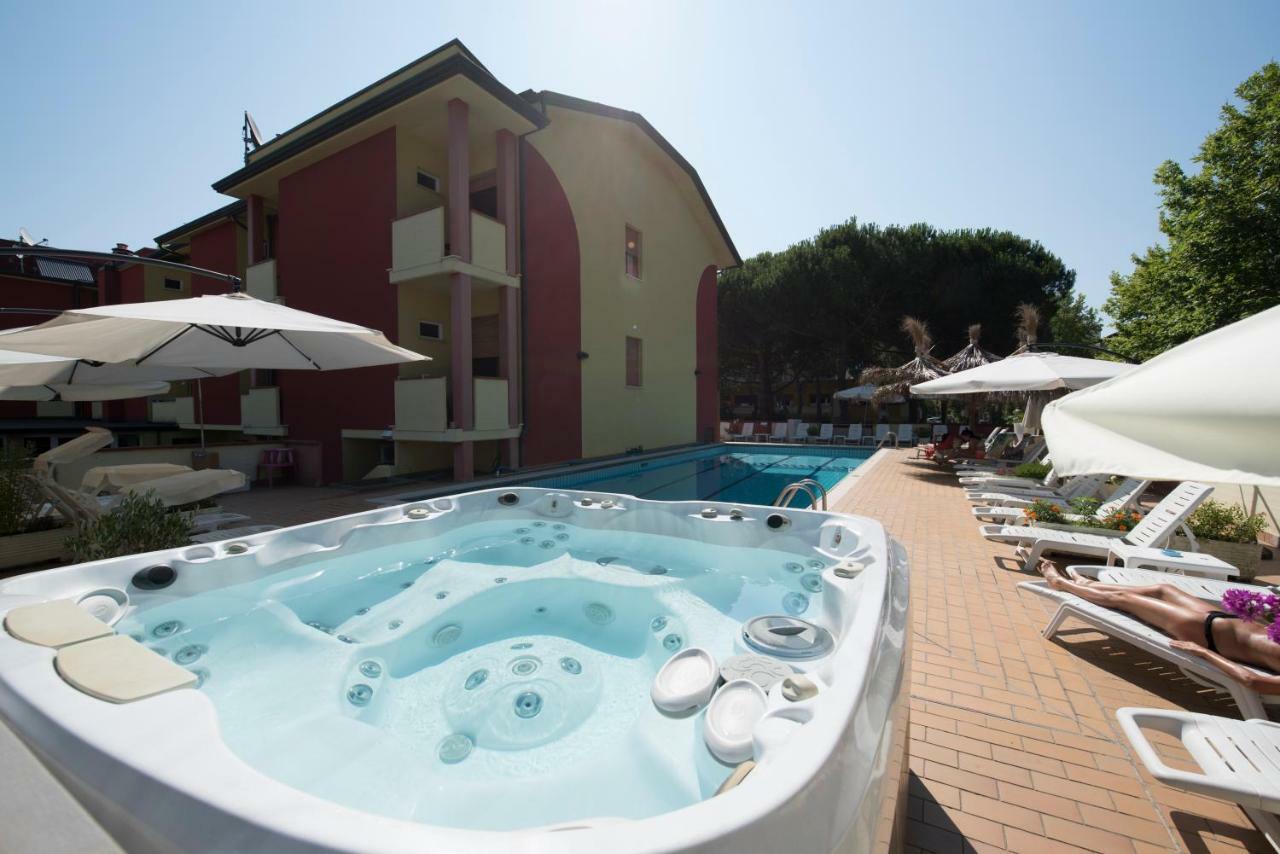 Elisabetta Hotel チェゼナーティコ エクステリア 写真